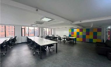 SE ARRIENDA OFICINA EN QUINTA CAMACHO 180M2