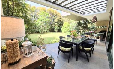 Exclusiva CASA en El Alto de las Palmas, Poblado, Antioquia 2 Niveles