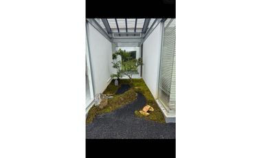 Casa en Arriendo en Envigado sector el Escobero