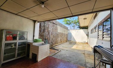 Jual Murah Cepat Rumah di Bukit Sari Semarang Hoek Pinggir jalan Raya