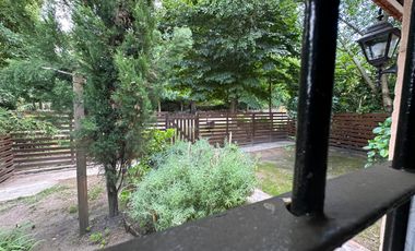 VENDO CHALET 3 AMBIENTES EN SIERRA DE LOS PADRES CON AMPLIO PARQUE