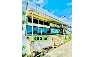 VENTA LOCAL FRENTE A PARADA DE BUS FRENTE A LOS PUEB