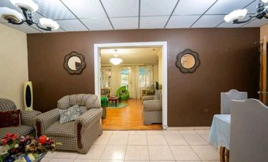 VENTA DE CASA EN SAN CARLITOS CERCADA ATRAS