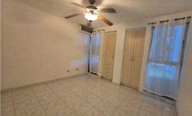 Apartamento en Alquiler- Ancon- P.H Clayton Tower- Semi Amueblado D.D