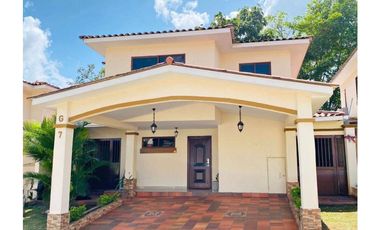 Vendo o alquilo casa en Arraijan