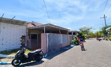 RUMAH DI PERUM JADE SIDOREJO BLOK K NO 5, SIDOREJO, KRIAN SIDOARJO
