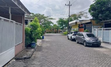 RUMAH DI PERUM JADE SIDOREJO BLOK K NO 5, SIDOREJO, KRIAN SIDOARJO