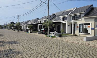 RUMAH DI KELURAHAN JAMBANGAN, CANDI SIDOARJO