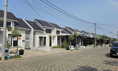 RUMAH DI KELURAHAN JAMBANGAN, CANDI SIDOARJO