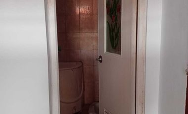 Sewa rumah strategis besar semi furnished, jakarta pusat Johar baru