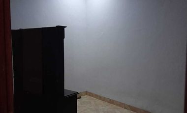 Sewa rumah strategis besar semi furnished, jakarta pusat Johar baru