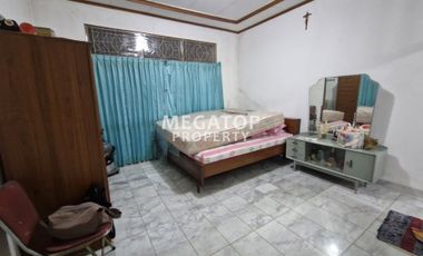 Villa Segar Alam Di Cipanas Cianjur Bagus Terawat Full Furnish