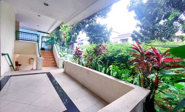 PONDOK INDAH RUMAH HOMIE 470 M2 DG SWIMMING POOL GANDARIA LEBAK BULUS