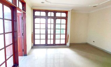 PONDOK INDAH RUMAH HOMIE 470 M2 DG SWIMMING POOL GANDARIA LEBAK BULUS