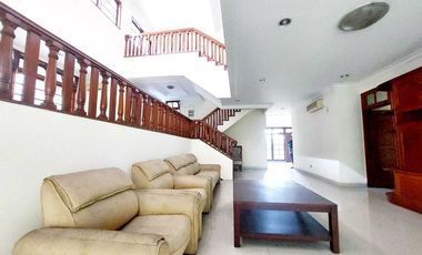 PONDOK INDAH RUMAH HOMIE 470 M2 DG SWIMMING POOL GANDARIA LEBAK BULUS