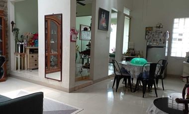 Di jual Rumah di komplek Megapolitan Cinere dekat tol.Brigif