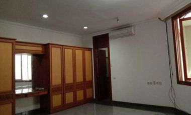 disewakan rumah bagus di sunter