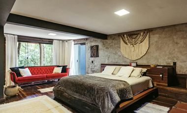 Dijual Hotel 140 Kamar di Jl. Panglima Sudirman, Surabaya