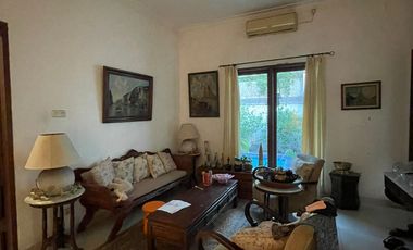 Rumah cozy dalam Town House area Kemang, Jakarta Selatan