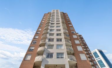 Departamento en Venta de 3 ambientes con gran vista en Tigre Centro. Al lado de la estación de Tren.