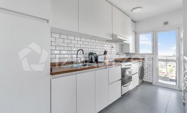 Departamento en Venta de 3 ambientes con gran vista en Tigre Centro. Al lado de la estación de Tren.