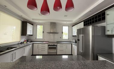 Casa Los Castores, Nordelta  al lago