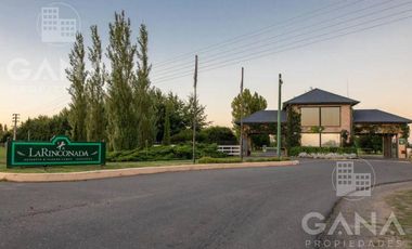 Venta de Terreno en barrio Privado Estancia La Rinconada 1000m2