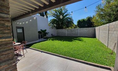 Casa de 3 dormitorios y parque a estrenar en Temperley Este