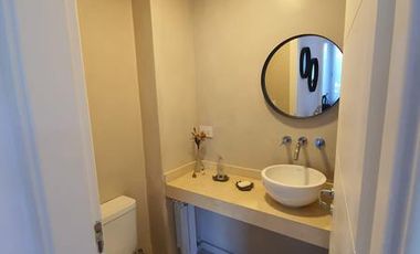 Casa de 3 dormitorios y parque a estrenar en Temperley Este