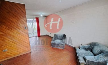 Casa en Venta en Av. los Raulies