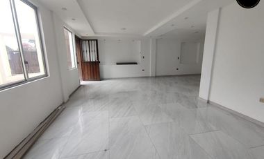 Departamento de venta en Av. de las Americas - superMaxi – código:22019