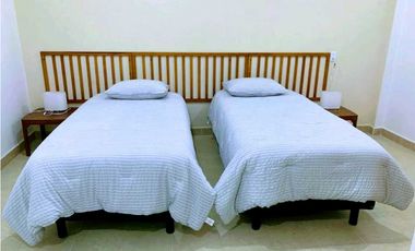 RENTA DIA/NOCHE DE VILLA VACACIONAL ZONA BURGOS LOMAS TRUJILLO