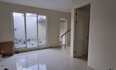 Disewakan Citraland, North west park, posisi di jalan utama cluster