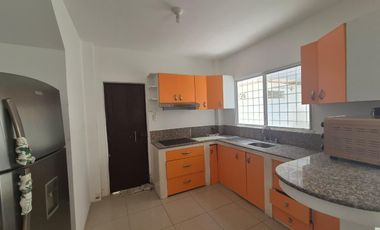 CASA EN VENTA SEMI AMOBLADA PLAYAS URBANIZACION ALTAMAR 2  JosGu