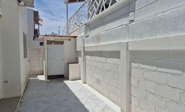 CASA EN VENTA SEMI AMOBLADA PLAYAS URBANIZACION ALTAMAR 2  JosGu