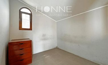 ¡Se vende casa de 3 pisos en Surco por $450,0000!