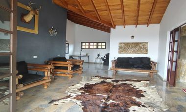 FINCA AMOBLADA EN ARRIENDO UBICADA EN RIONEGRO