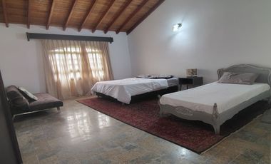 FINCA AMOBLADA EN ARRIENDO UBICADA EN RIONEGRO