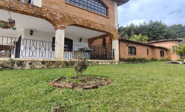 FINCA AMOBLADA EN ARRIENDO UBICADA EN RIONEGRO