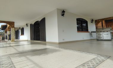 FINCA AMOBLADA EN ARRIENDO UBICADA EN RIONEGRO