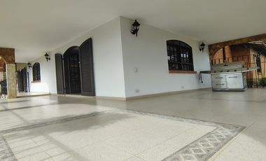 FINCA AMOBLADA EN ARRIENDO UBICADA EN RIONEGRO