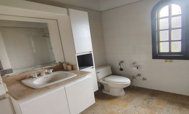 FINCA AMOBLADA EN ARRIENDO UBICADA EN RIONEGRO