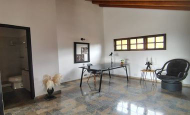 FINCA AMOBLADA EN ARRIENDO UBICADA EN RIONEGRO