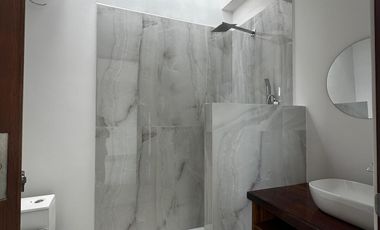 Casa en venta en Sitpach, Mérida con 4 recámaras, alberca y entrega inmediata