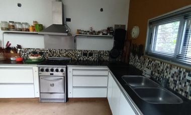 Casa en Venta  Villa Elisa