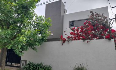 Casa en Venta  Villa Elisa