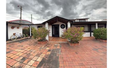 Hermosa Casa CAMPESTRE - Chía