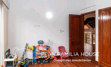 Hermosa casa en Chía,en  lote independiente, en conjunto
