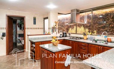 Hermosa casa en Chía,en  lote independiente, en conjunto