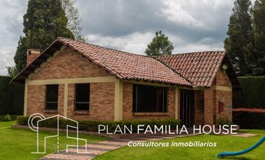 Hermosa casa en Chía,en  lote independiente, en conjunto